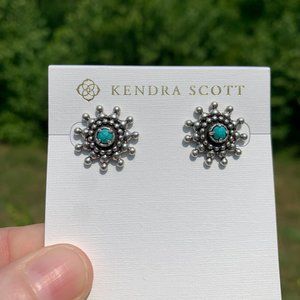 KENDRA SCOTT • Dryden Vintage Silver Stud Earrings